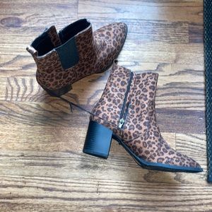 BRAND NEW EXPRESS BOOTIES WITH TAGS SIZE 8
